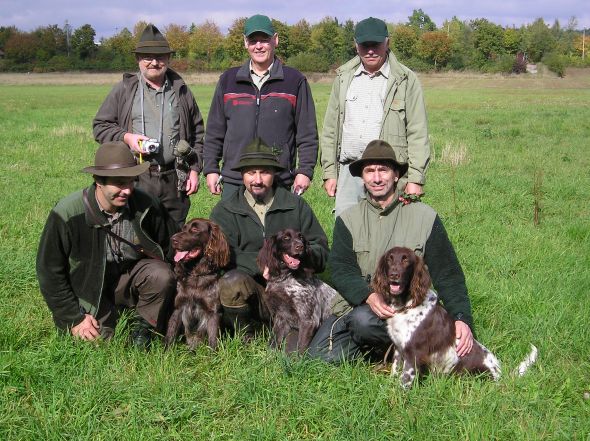 Internationale VGP 2004 bei Nürnberg / Eschenau. Feldgruppe mit Aika vom Rodekopp und Richtern.